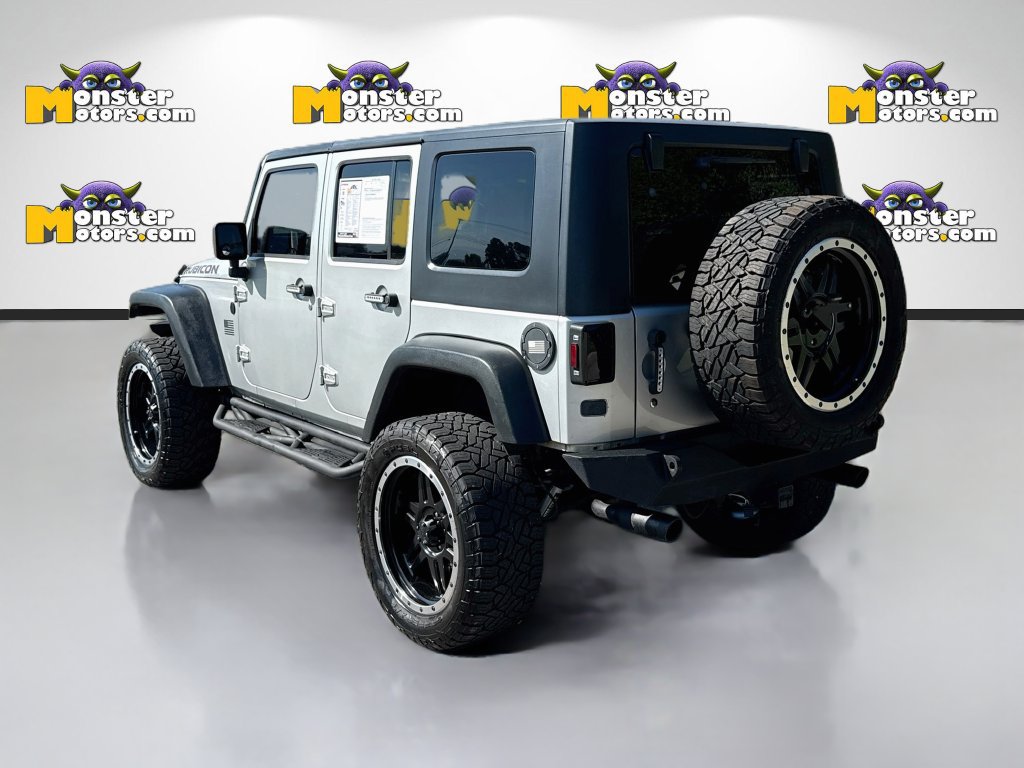 Used 2008 Jeep Wrangler Unlimited Rubicon w/ Dual Top Group AWD/4WD image 7