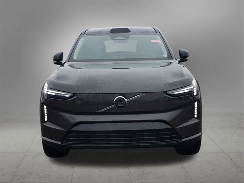 New 2025 Volvo EX90 Plus image 9