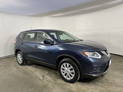 Used 2016 Nissan Rogue S image 3