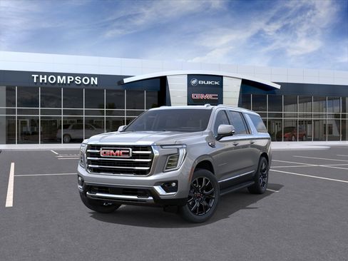 New 2026 GMC Yukon XL Elevation image 32