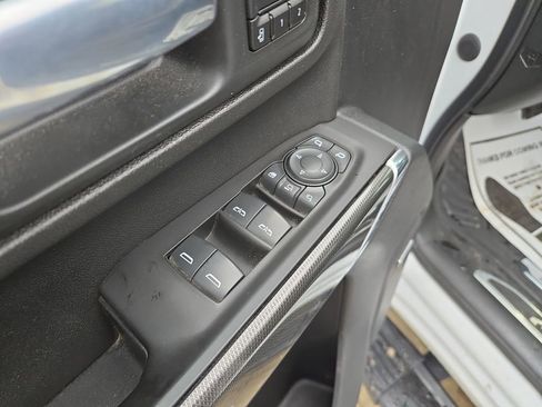 Used 2020 GMC Sierra 2500 AT4 w/ AT4 Premium Package image 13