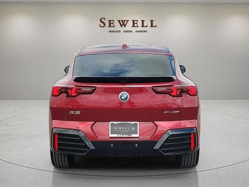 New 2026 BMW X2 xDrive28i w/ M Sport Package AWD/4WD image 4