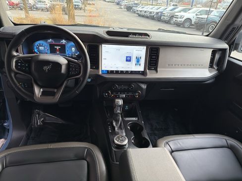 New 2025 Ford Bronco Outer Banks w/ Black Appearance Package AWD/4WD image 23