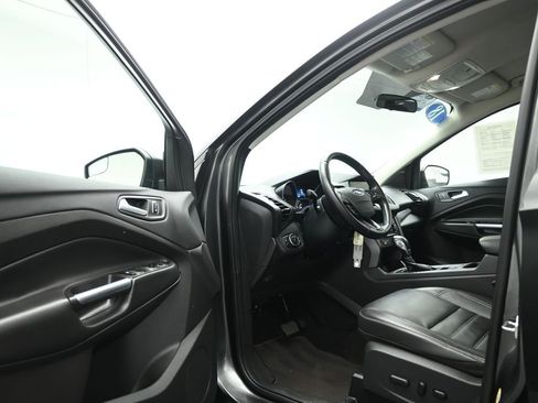 Certified 2018 Ford Escape SEL image 9