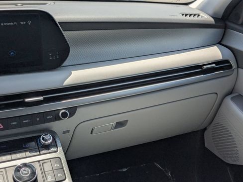 Used 2024 Hyundai Palisade SEL FWD image 4