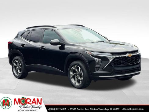 Certified 2024 Chevrolet Trax LT w/ Driver Confidence Package FWD image 8
