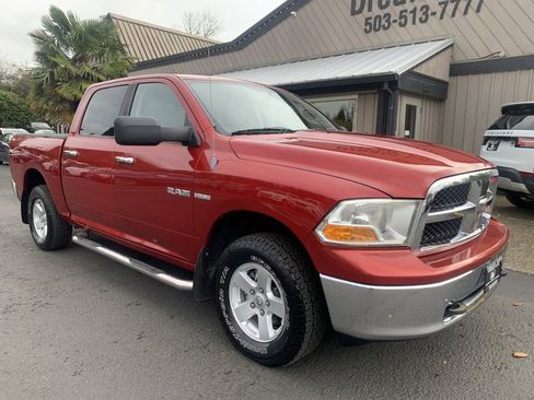 Used 2010 Dodge Ram 1500 Truck SLT w/ Remote Start & Security Group image 3