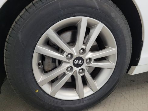 Used 2017 Hyundai Sonata SE FWD image 31