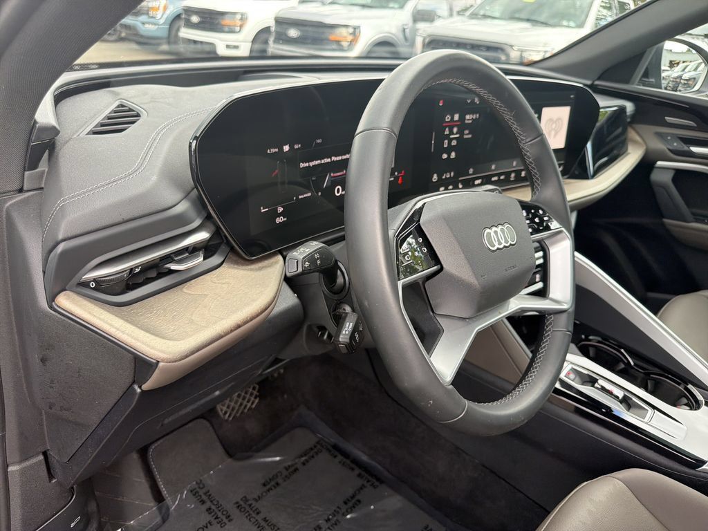 Used 2025 Audi Q5 Premium Plus w/ Premium Plus AWD/4WD image 20