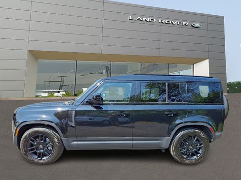 Used 2025 Land Rover Defender 110 S AWD/4WD image 6