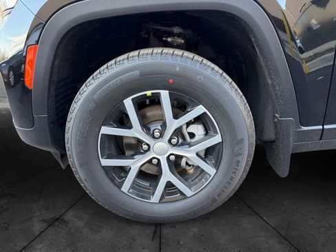 New 2025 Jeep Grand Cherokee Limited w/ MOPAR Finishing Package image 14