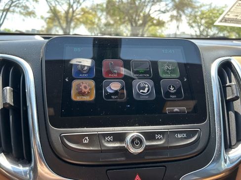 Used 2018 Chevrolet Equinox Premier image 33