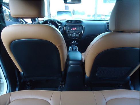 Used 2016 Kia Soul ! w/ Umber Package 1 image 17