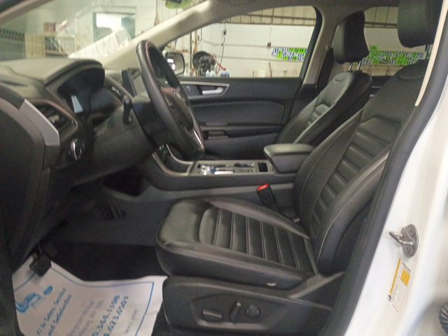 Used 2024 Ford Edge SEL w/ Convenience Package AWD/4WD image 8