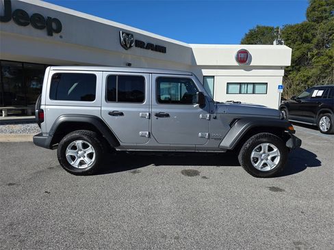 Used 2021 Jeep Wrangler Unlimited Sport w/ Sun And Sound Package image 4