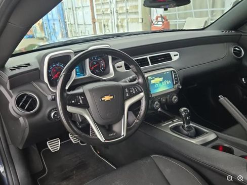 Used 2014 Chevrolet Camaro SS w/ RS Package RWD image 8