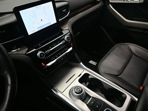 Certified 2023 Ford Explorer Limited image 24