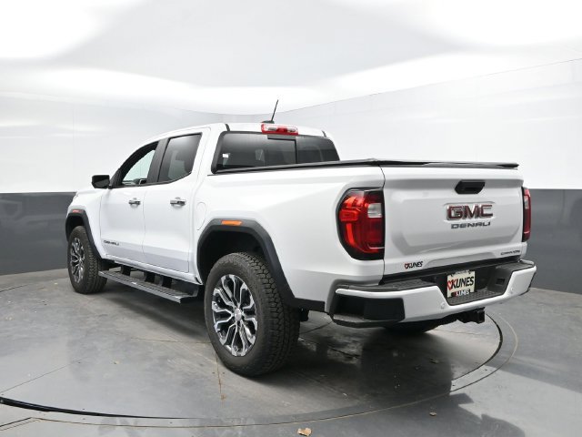 Used 2024 GMC Canyon Denali AWD/4WD image 10
