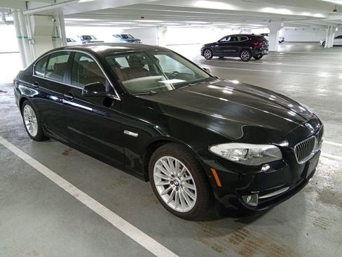Used 2013 BMW 535i xDrive Sedan AWD/4WD image 3