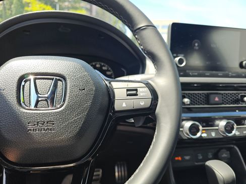 Used 2025 Honda Civic Sport image 33