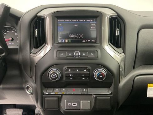 New 2025 Chevrolet Silverado 1500 W/T image 15