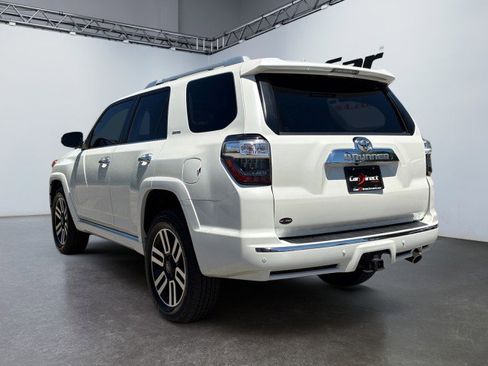 Used 2018 Toyota 4Runner Limited AWD/4WD image 9