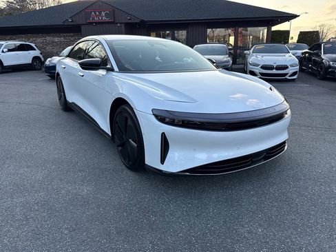 Used 2024 Lucid Air Touring image 14