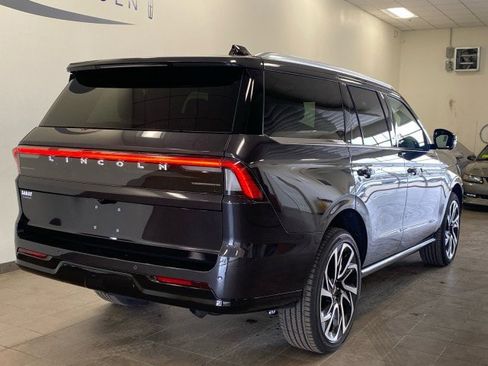 New 2026 Lincoln Navigator Black Label image 17