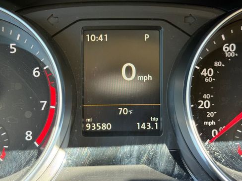 Used 2019 Volkswagen Passat 2.0T Wolfsburg FWD image 13