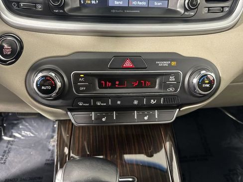 Used 2019 Kia Sorento EX AWD/4WD image 8