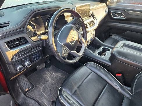 Used 2021 GMC Yukon XL SLT w/ SLT Luxury Plus Package image 7