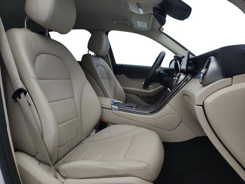 Used 2022 Mercedes-Benz GLC 300 4MATIC image 25