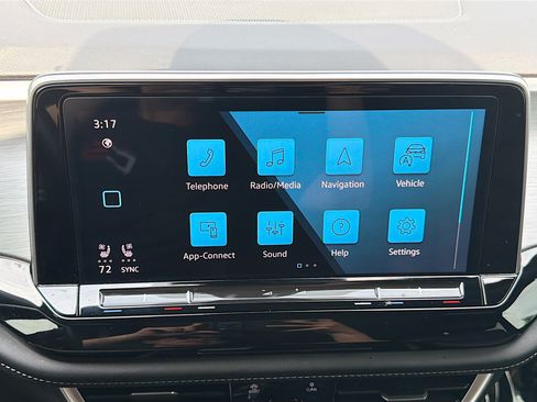 Used 2024 Volkswagen Atlas Cross Sport SE w/ Panoramic Sunroof Package AWD/4WD image 30