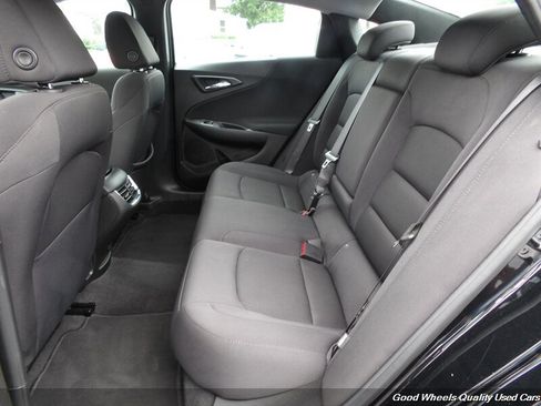 Used 2023 Chevrolet Malibu LT FWD image 13