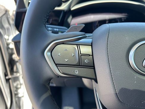 Used 2025 Lexus RZ 450e w/ Technology Package image 21