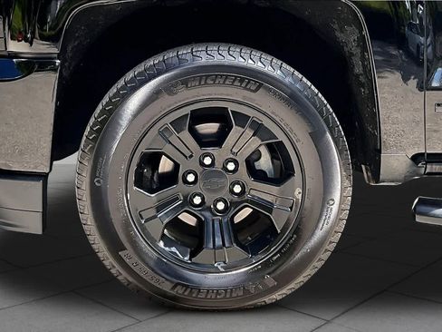 Used 2016 Chevrolet Silverado 1500 LT w/ Midnight Edition AWD/4WD image 11