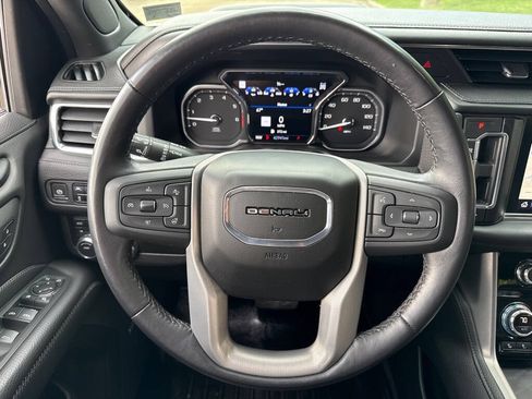 Used 2021 GMC Yukon Denali w/ LPO, Illumination Package AWD/4WD image 24