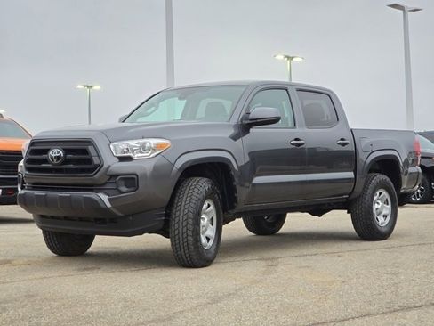 Used 2023 Toyota Tacoma SR image 22