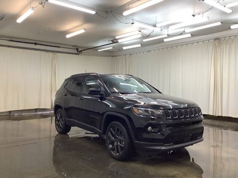 New 2026 Jeep Compass Limited image 4