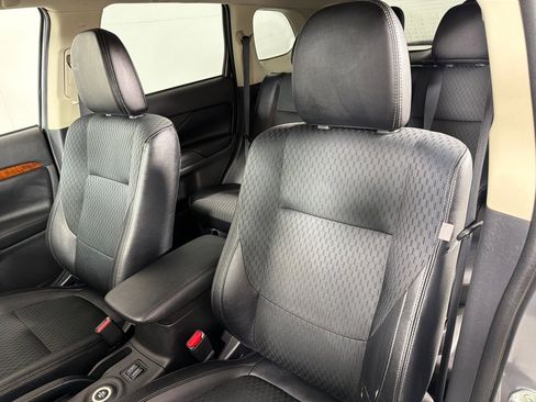 Used 2015 Mitsubishi Outlander GT image 11