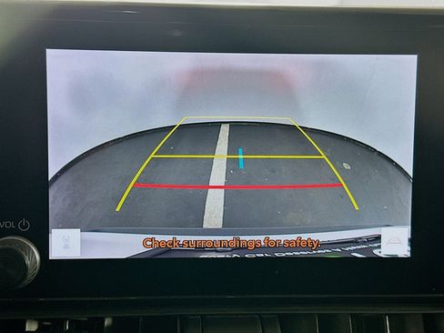 Used 2024 Toyota RAV4 LE image 22