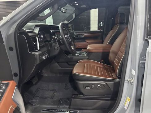 Used 2025 GMC Sierra 1500 Denali Ultimate image 10