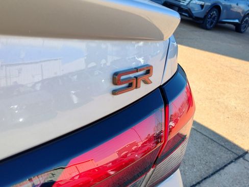 New 2025 Nissan Versa SR w/ Trunk Package image 4