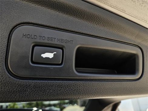 Used 2025 Acura MDX Base image 10