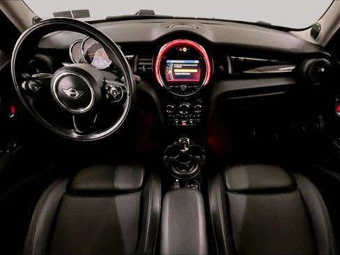 Used 2020 MINI Cooper 4-Door Hardtop w/ Premium Package image 15