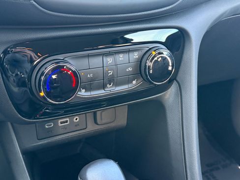 Used 2023 Buick Encore GX Preferred w/ Cold Weather Comfort Package image 23