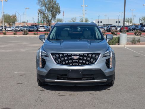 Used 2023 Cadillac XT4 Premium Luxury image 8