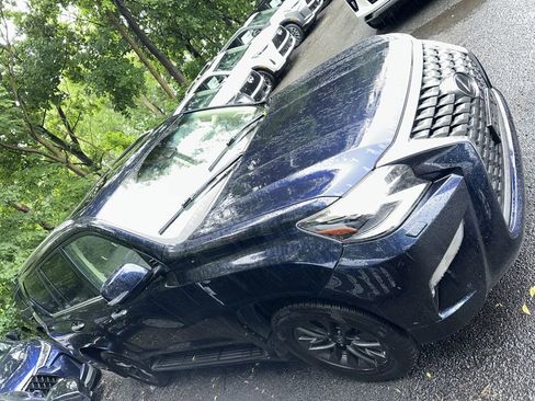 Used 2021 Lexus GX 460 Premium w/ Premium Package AWD/4WD image 2