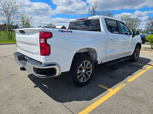 Used 2024 Chevrolet Silverado 1500 LT AWD/4WD image 7