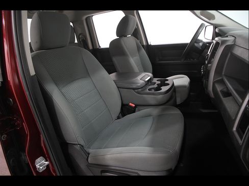 Used 2019 RAM 1500 Express w/ Express Value Package AWD/4WD image 15